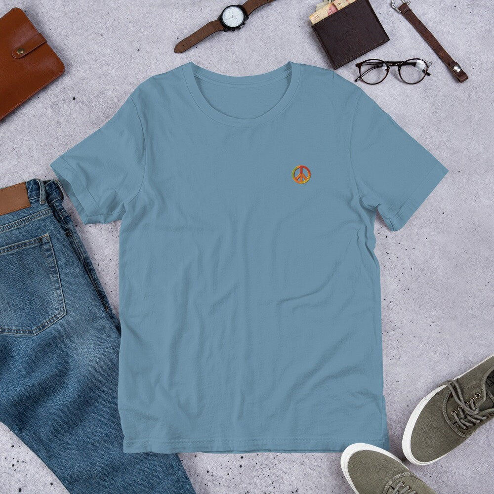 Unisex T-shirt Embroidered Peace and Love