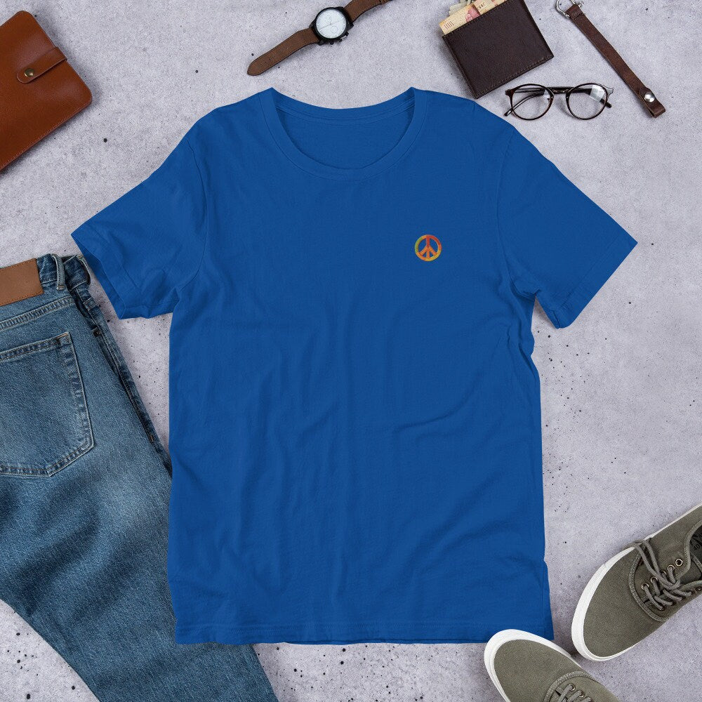 Unisex T-shirt Embroidered Peace and Love